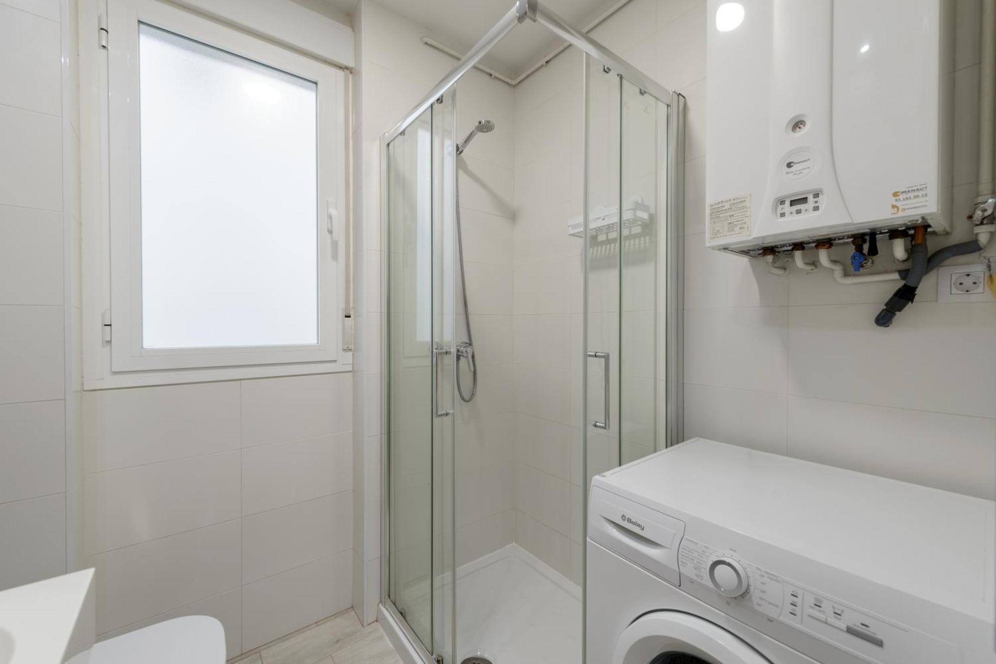 Apartament Avila Calle, Precioso Estudio En Santiago Bernabeu-Estrecho En Segundo Piso Sin Ascensor Madryt Zewnętrze zdjęcie