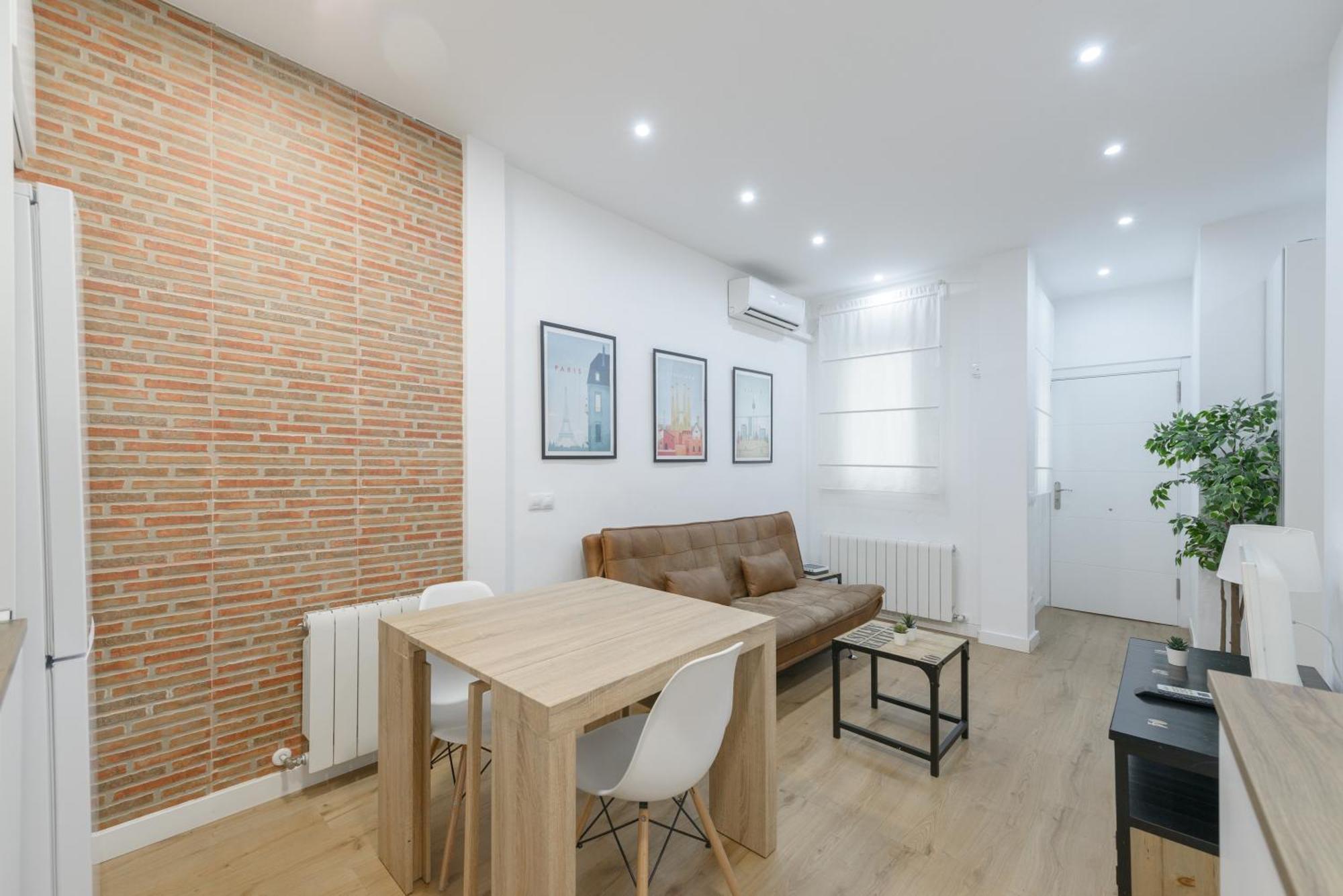 Apartament Avila Calle, Precioso Estudio En Santiago Bernabeu-Estrecho En Segundo Piso Sin Ascensor Madryt Zewnętrze zdjęcie